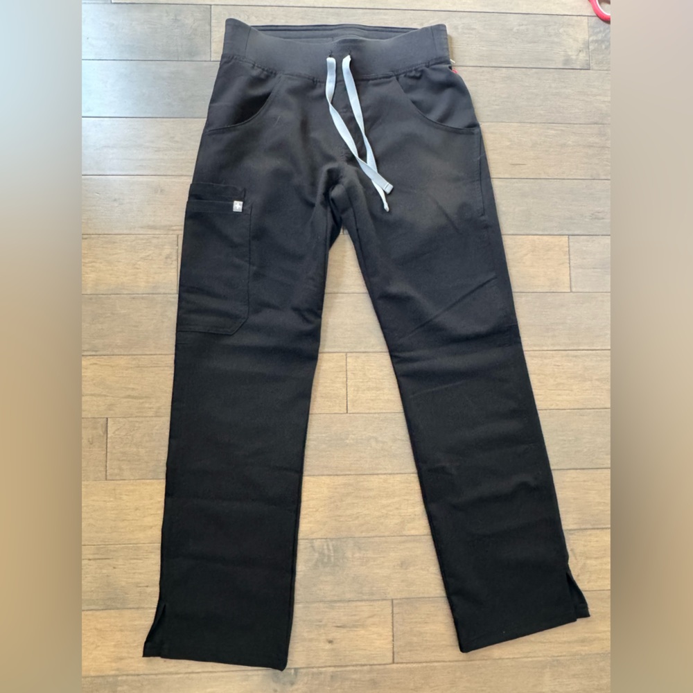 Figs Kade Cargo Scrub Pants XXS petite